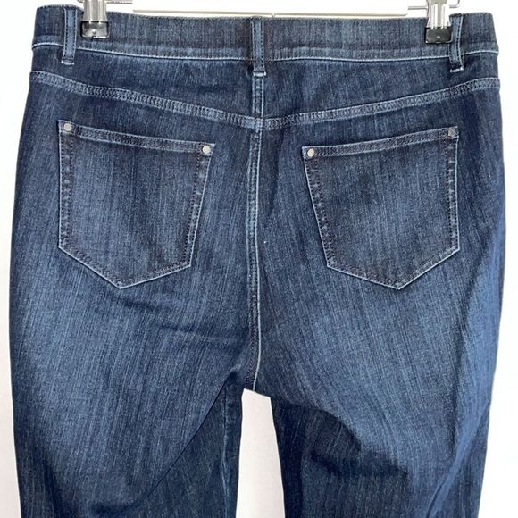 Lafayette 148 New York Mid Rise Flared Blue Jeans, size 4 - Picture 4 of 8